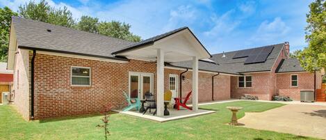 House (2 Bedrooms) | Front of property
