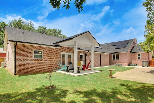 House (2 Bedrooms) | Front of property