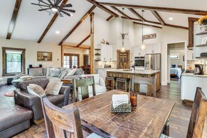 Rumah (4 Bedrooms) | Interior