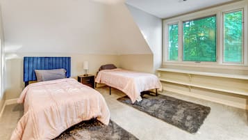 House (6 Bedrooms) | Interior