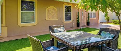 House (3 Bedrooms) | Front of property