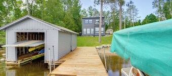 Lakefront Northwoods Cabin w/ Shared Dock & Views!