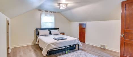 House (3 Bedrooms) | Interior