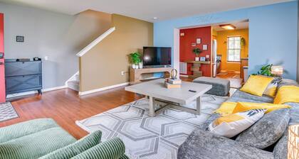 Pet-friendly Home w/ Private Yard Near Pittsburgh