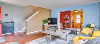 Pet-friendly Home w/ Private Yard Near Pittsburgh