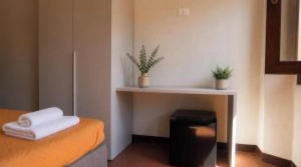 Internet - La Pace – Room in the Historic Center of Stia – 2 (Stia)