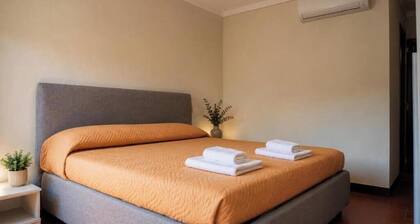 La Pace - Cozy Double Room on Piazza Tanucci in Stia - 2L