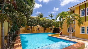 Unclassified image, 2 of 29, button - Spanish Water Marina Quad Residences (Jan Thiel)