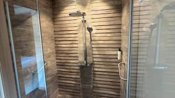 Comfort Double Room, Accessible | Bathroom