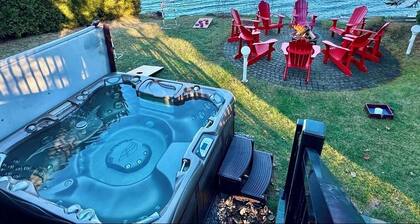 Waterfront Getaway with a Spa • Family-friendly chalet that sleeps 11