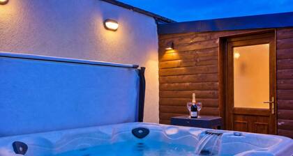 Finest Retreats | Knock Murton