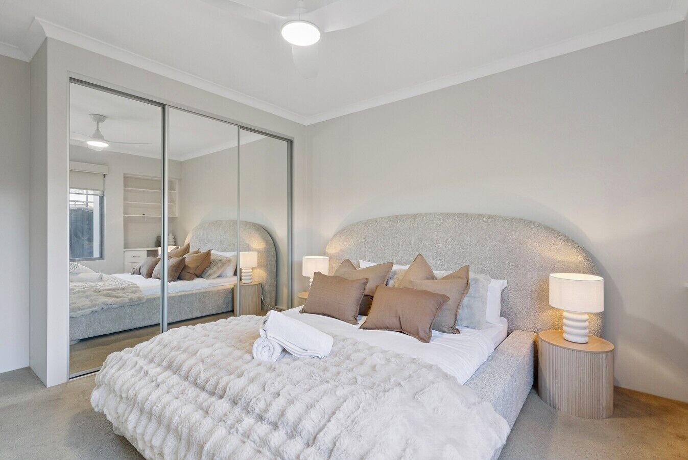 1 chambre, fer et planche à repasser, lit parapluie, Wi-Fi gratuit