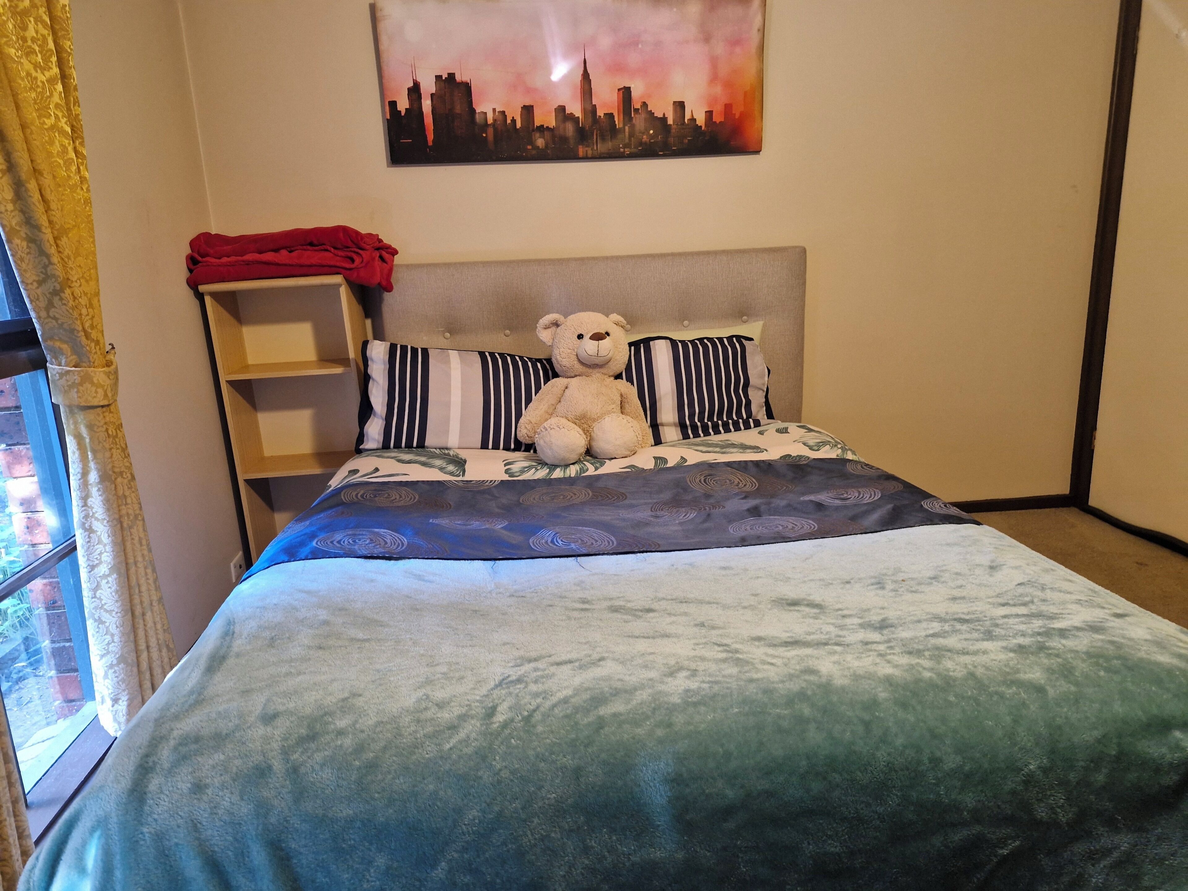 1 chambre, fer et planche à repasser, Wi-Fi gratuit, draps fournis