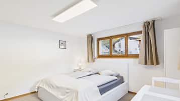 1 quarto, escrivaninha, Wi-Fi, roupa de cama
