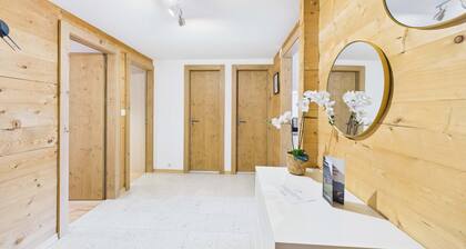 Family-Friendly Apartment with Mountain Views