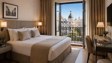 Chambre Double, 2 grands lits, vue ville | Wi-Fi gratuit