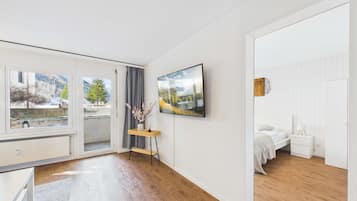 1 bedroom, travel crib, WiFi, bed sheets