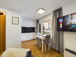 Interior - Mountain View Studio with Private Terrace (Täsch)