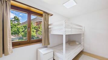3 Schlafzimmer, Schreibtisch, WLAN, Bettwäsche
