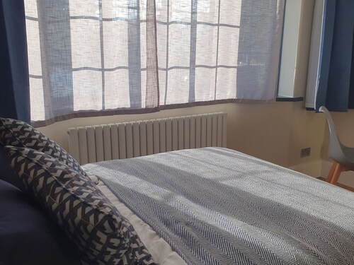 Kinamara Ensuite Room