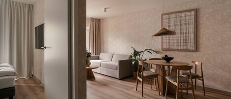 Appartement Classique, balcon | Coin séjour