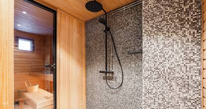 Newly Renovated 2BR Cabin in Riihivuori
