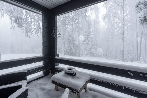 Newly Renovated 2BR Cabin in Riihivuori