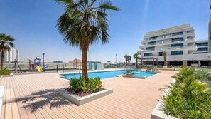 Pool - Serene 1BR with Assistant Room, Only Minutes by Car from DAMAC Hills Mall (Dubai)