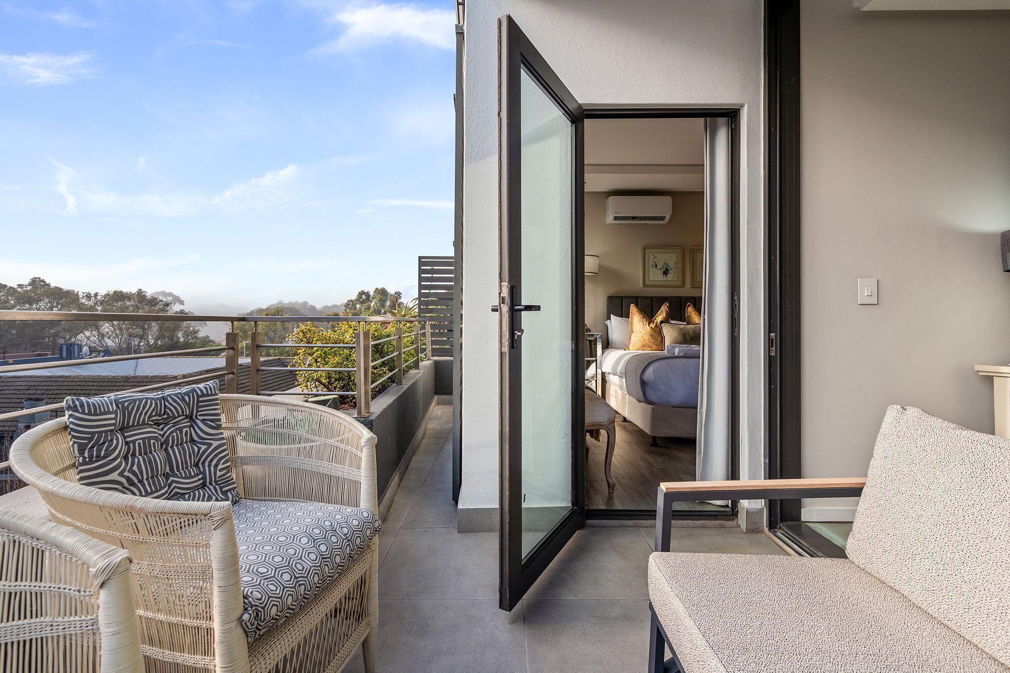 Apartment (2 Bedrooms) | Front of property