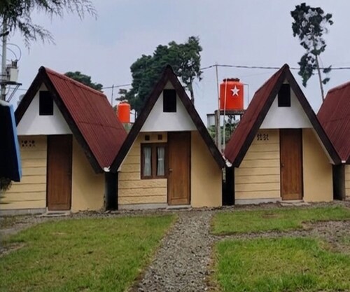 Cozzy Villa Sabda Desa Cabin