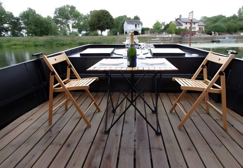 Gîte for 2 People on Laïta Boat