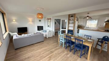 House | Dining