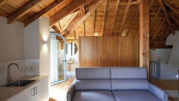 Studio Classique, balcon, vue montagne | Coin séjour
