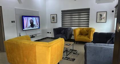 Devon's 5BR pool villa, gated in Sun City Estate, Abuja