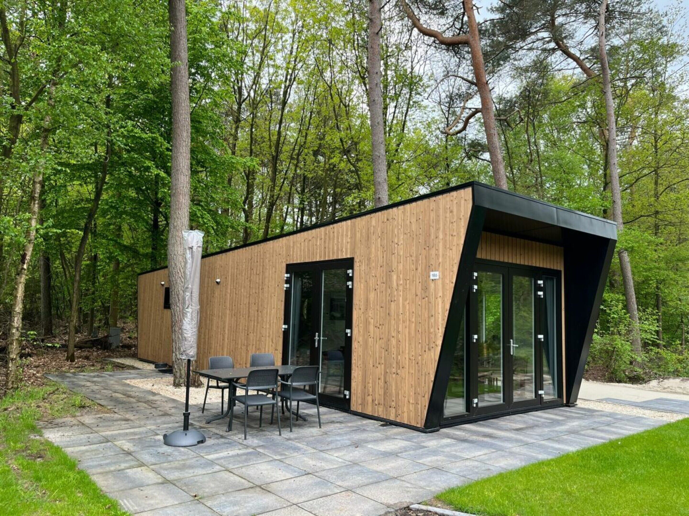 House | Outdoor dining