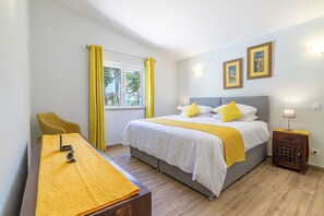 Room - Villa Dean: Private Pool | For Families | AC & WI- (Lagos)