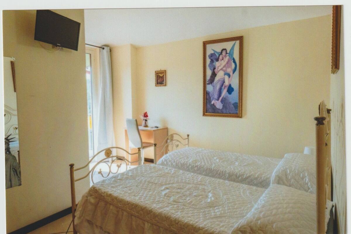 Comfort Double or Twin Room, Balcony, Lake View | Iron/ironing board, free WiFi