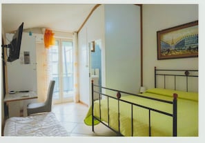 Iron/ironing board, free WiFi, bed sheets - B&B da Maria & Renato il Lago Ristorante (Mirabella Eclano)