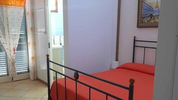 Comfort-Doppelzimmer, Balkon, Seeblick | Schreibtisch, Bügeleisen/Bügelbrett, kostenloses WLAN, Bettwäsche