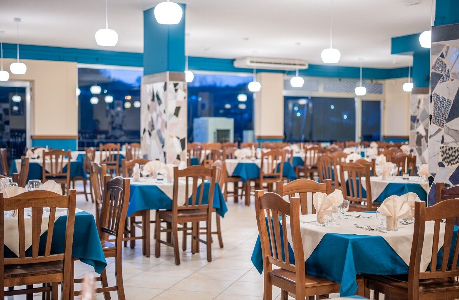 Banquet hall
