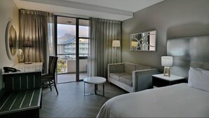 Apartment, 2 Bedrooms, Accessible, Balcony - Luxurious Accessible Apartment With Ocean Views in Kaapstad (Cape Town)