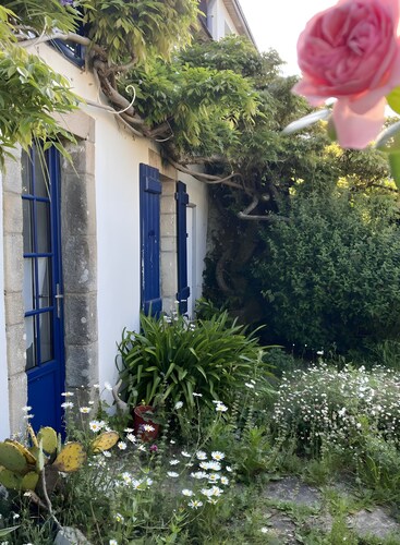 Chambre d’hôtes « Chambre 1 Côté Plage » avec terrasse privée, jardin commun et Wi-Fi