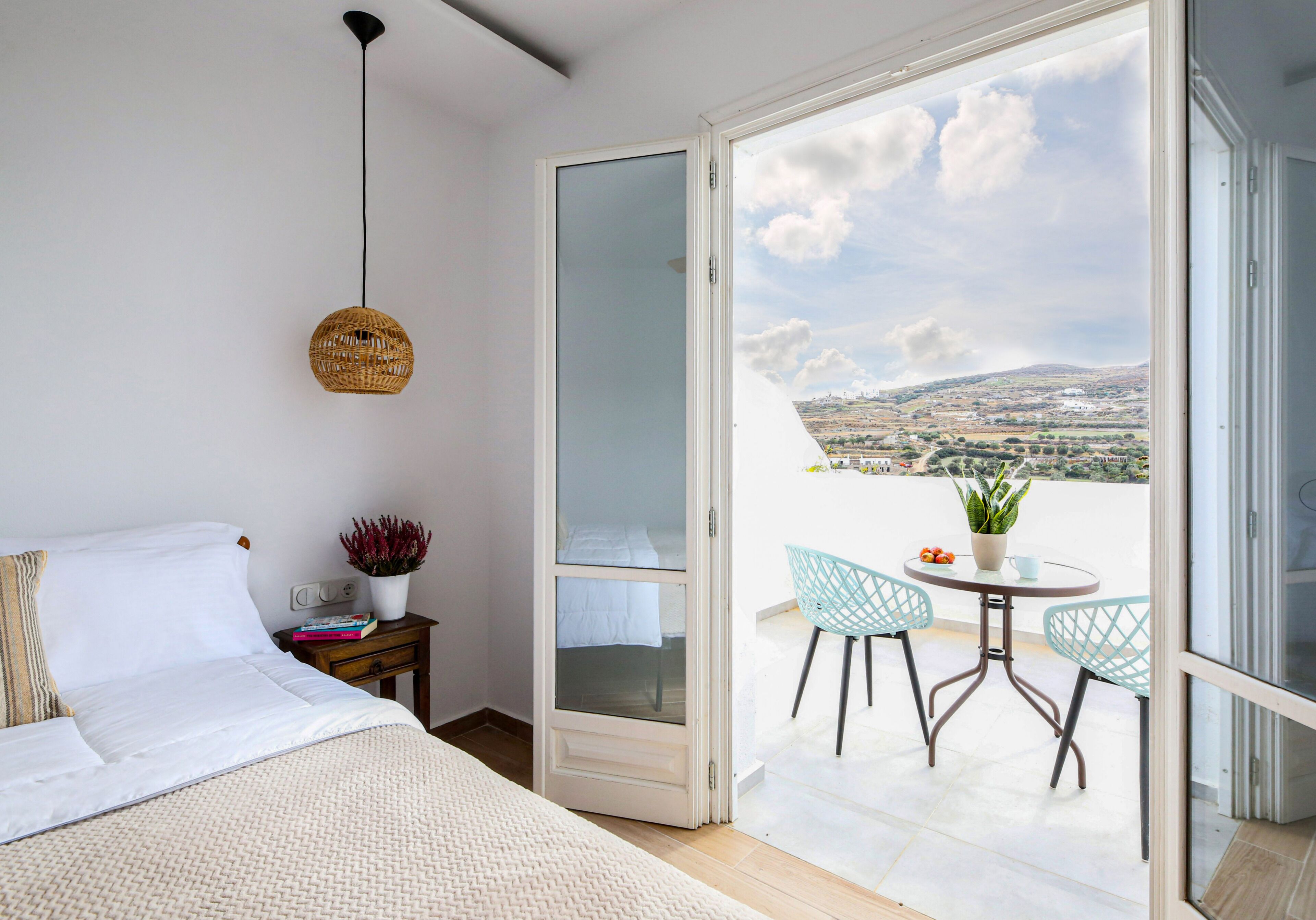 One Bedroom Suite | 防过敏的被褥、客房内保险箱、熨斗/熨衣板、免费 WiFi