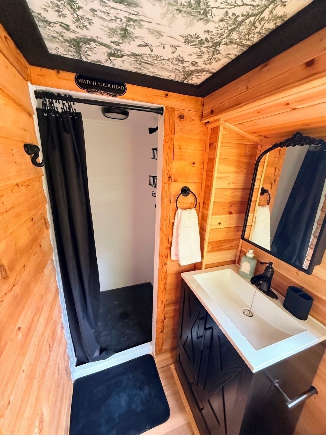 Towels, soap, toilet paper