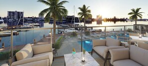 Outdoor dining - Waterfront Penthouse Residence (Clearwater)