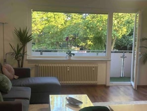 Living area - 5 minutes to the pool, 60q, central location + Netflix (İstanbul)