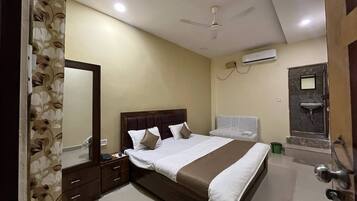 Deluxe Double Room | Free WiFi