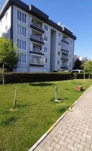 Exterior - Standard Comfort 2+1 • Clean • Pool, Balcony (İstanbul)