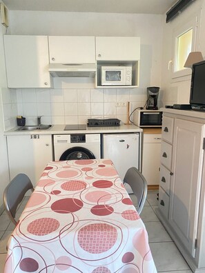 Private kitchen - STUDIO IN ANGLET NEAR BIARRITZ (Anglet)