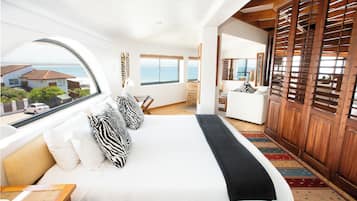 Ático de lujo, 2 habitaciones, vistas al mar | Caja fuerte, cortinas opacas, wifi gratis